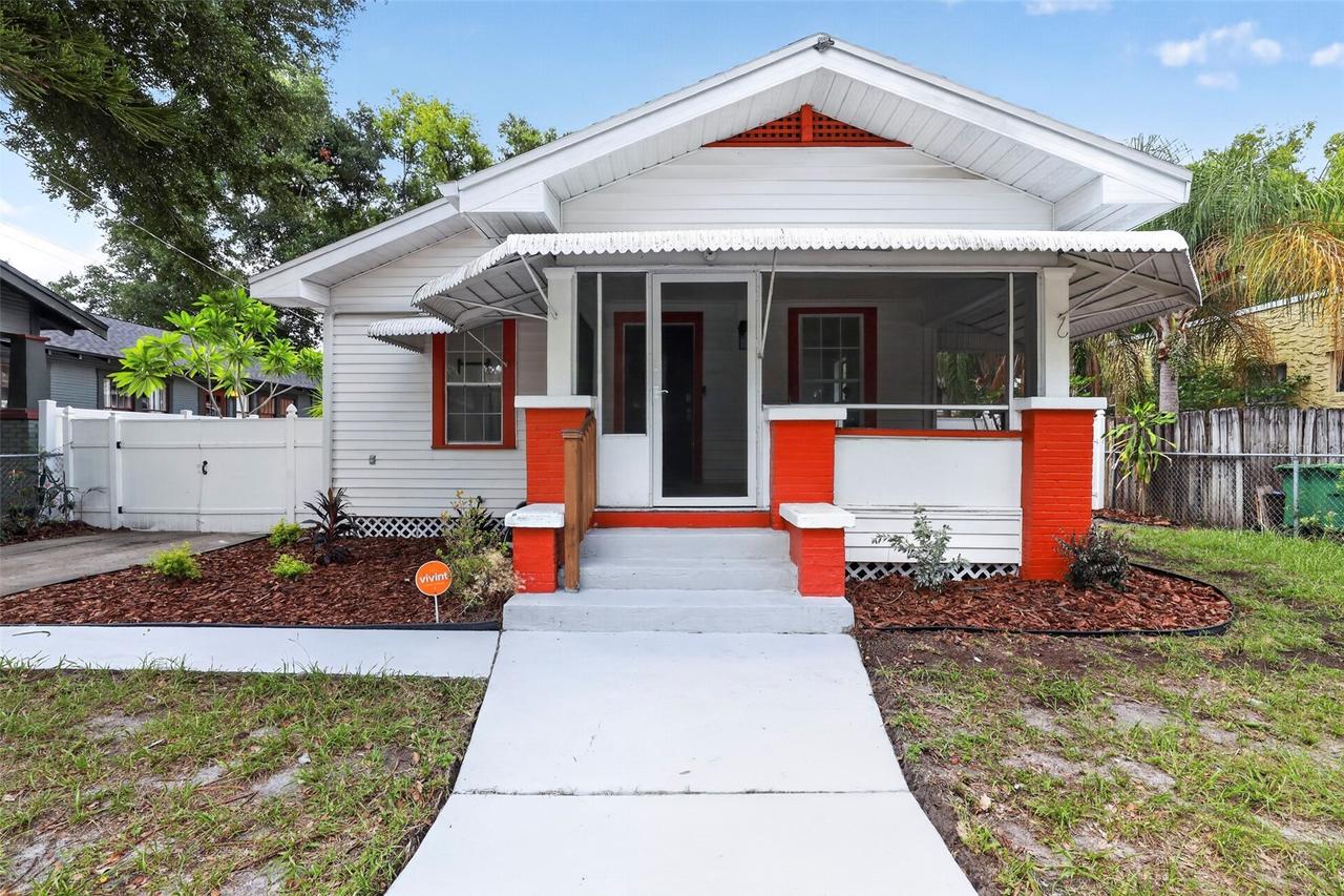 813 E New Orleans Ave., Tampa, FL 33603