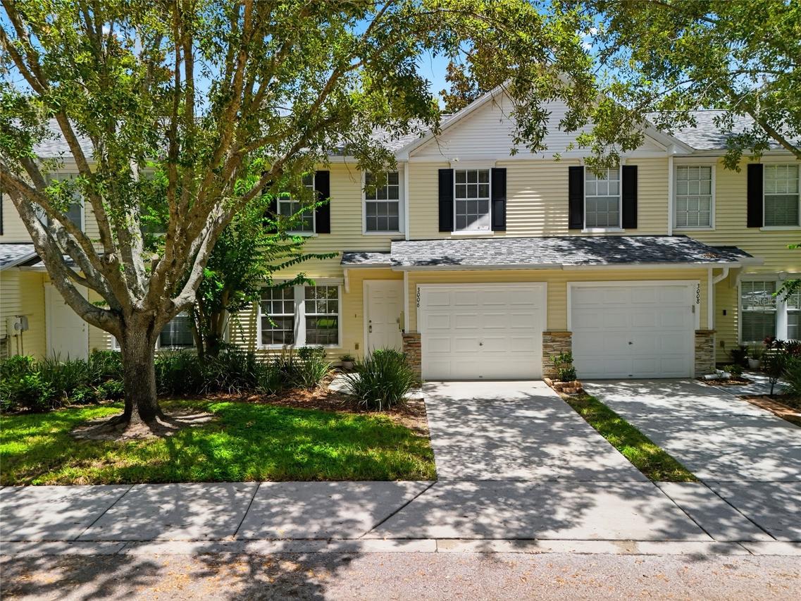 3006 Amber Oak Dr., Valrico, FL 33594
