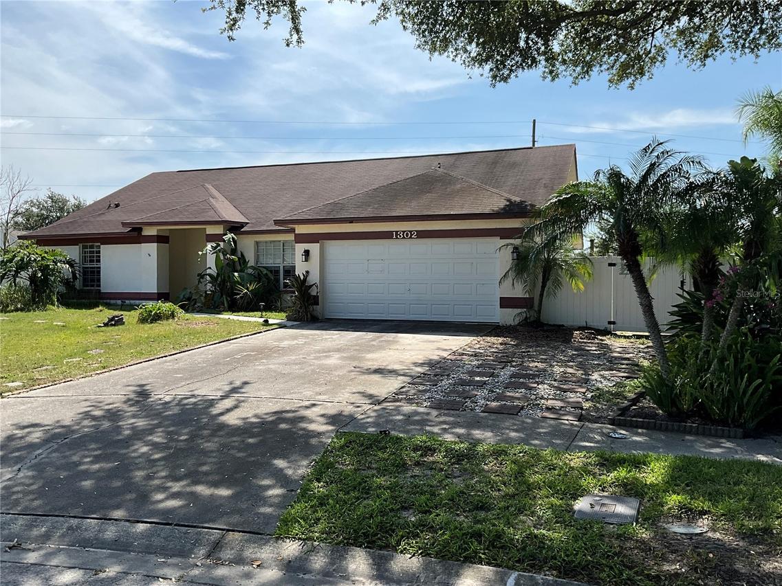 1302 Norwick Dr., Lutz, FL 33559