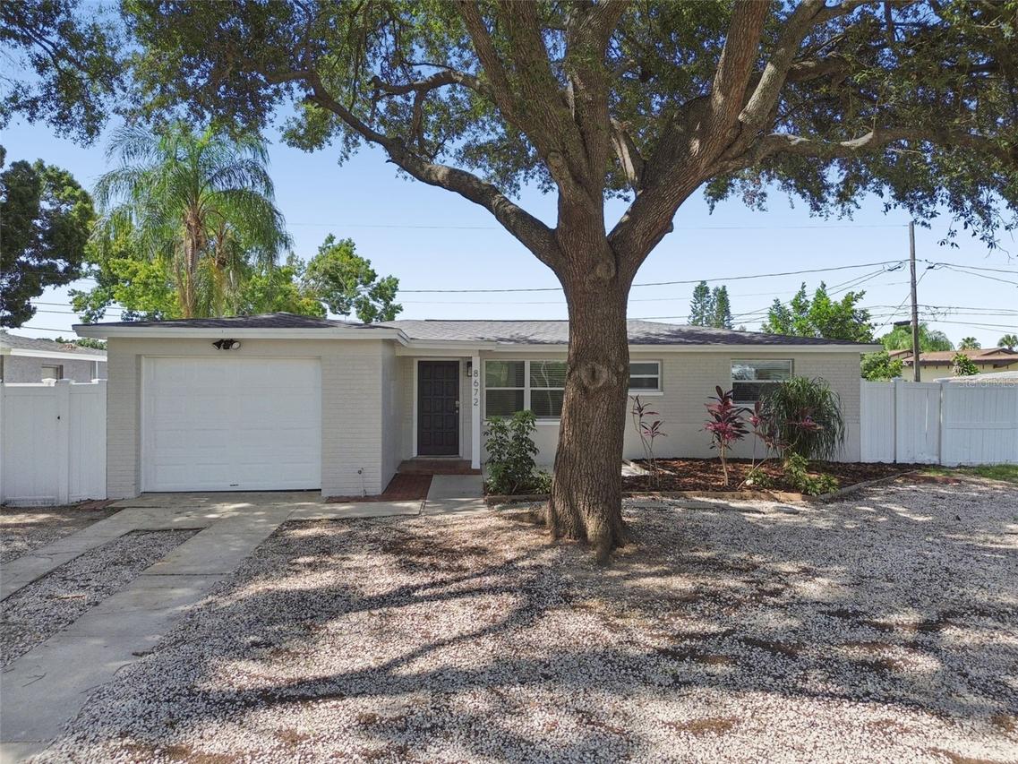 8672 78th Pl., Seminole, FL 33777