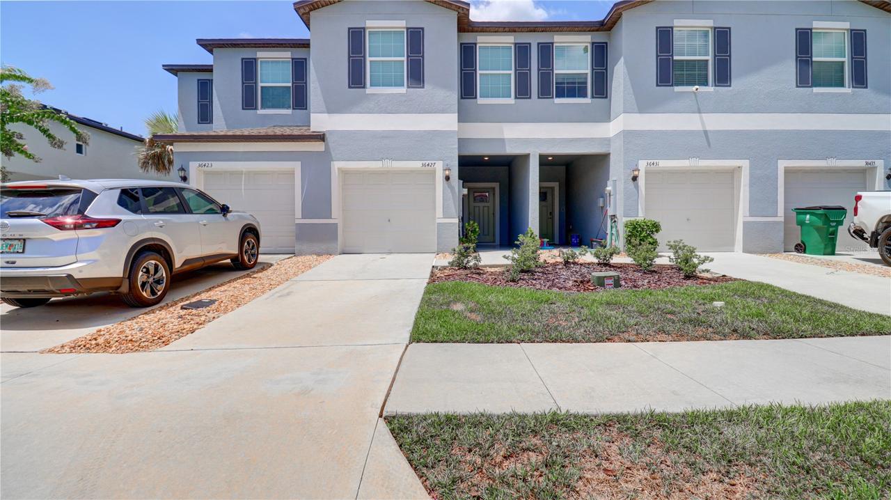 36427 Garden Wall Way, Zephyrhills, FL 33541