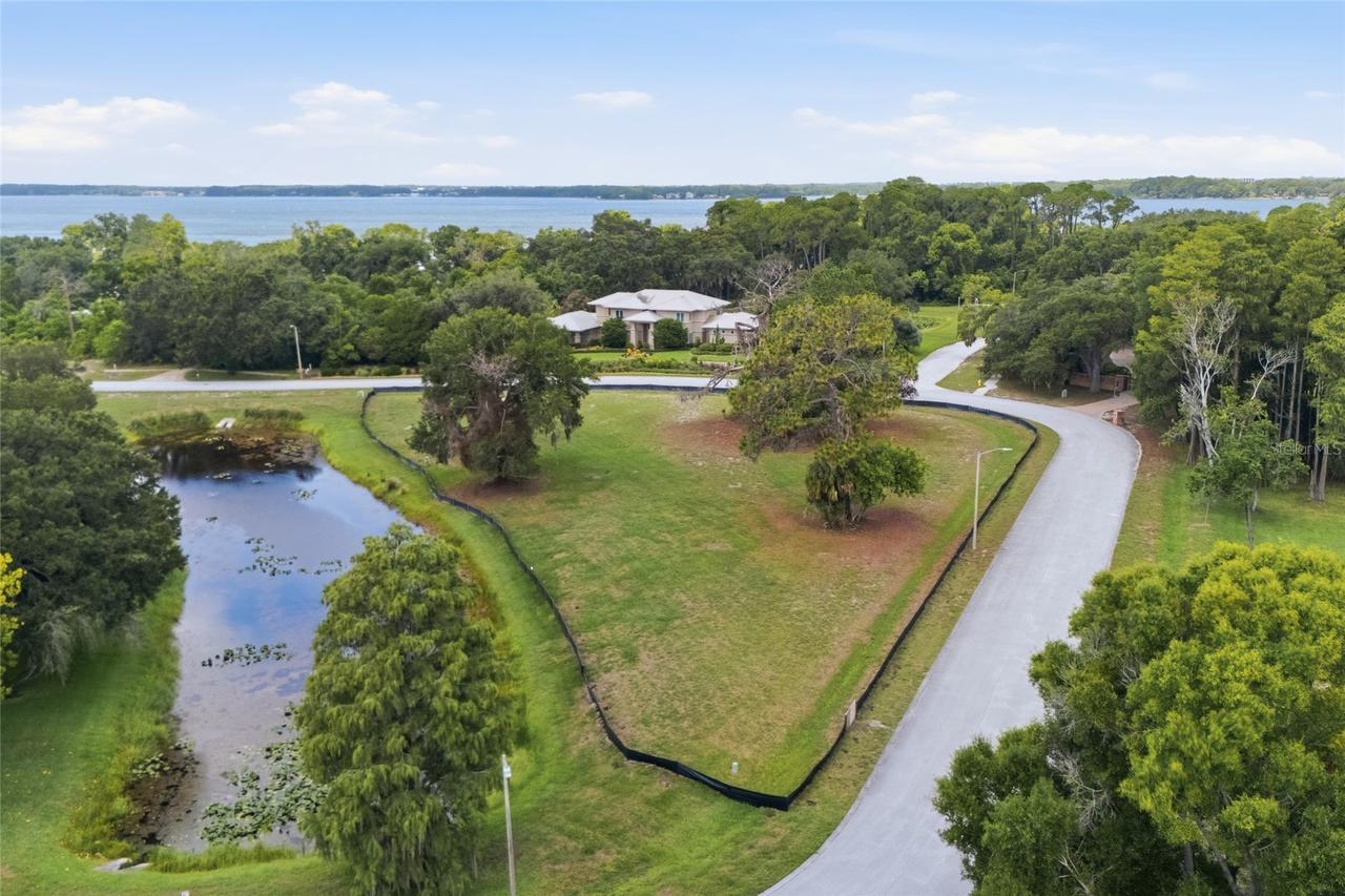 520 Austin Dr., Tarpon Springs, FL 34688