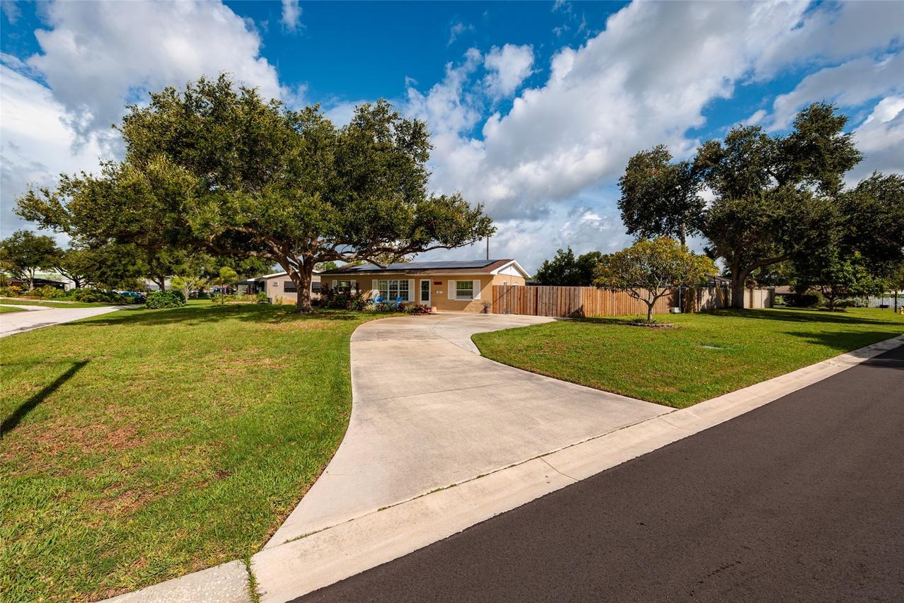 6801 29th Ter., St Petersburg, FL 33710