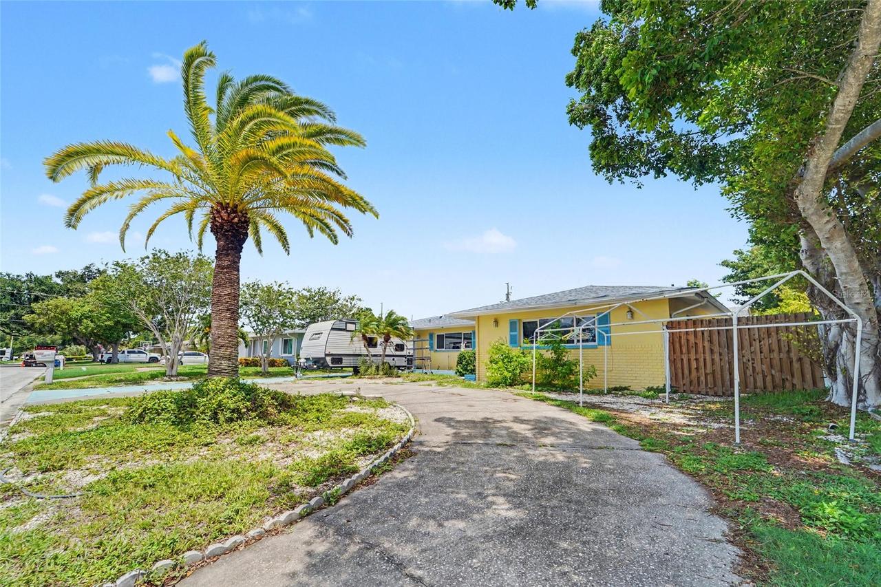 9735 50th Ave., Madeira Beach, FL 33708