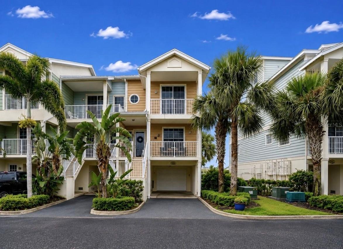 3228 Mangrove Point Dr., Ruskin, FL 33570
