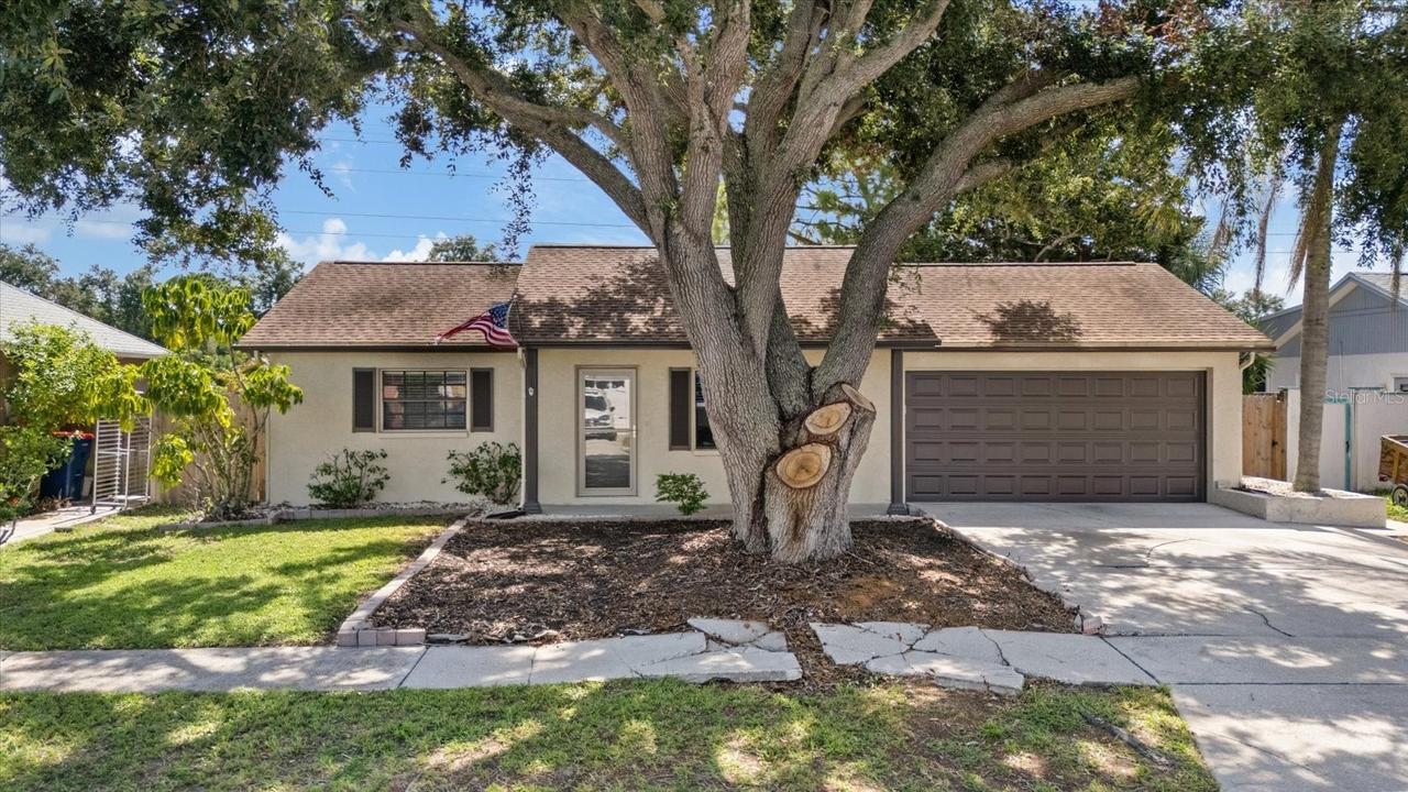 1310 Mandarin Dr., Holiday, FL 34691