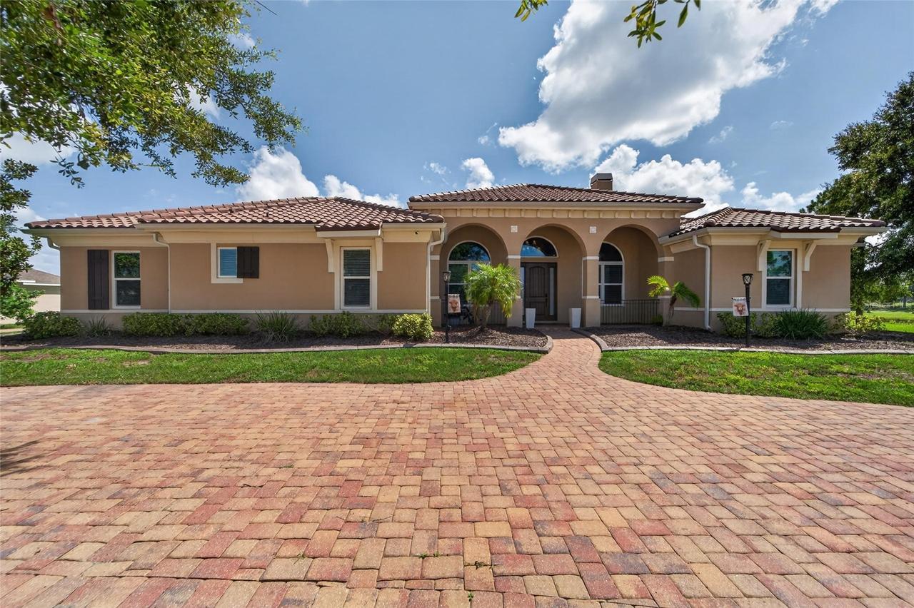 5207 Lake Venice Dr., Wimauma, FL 33598