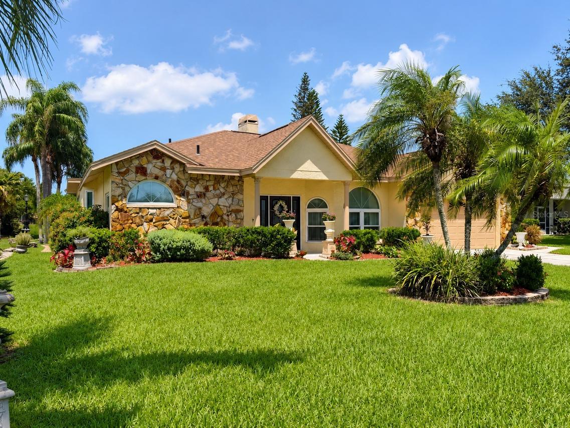 23427 Pine Lake St., Land O Lakes, FL 34639