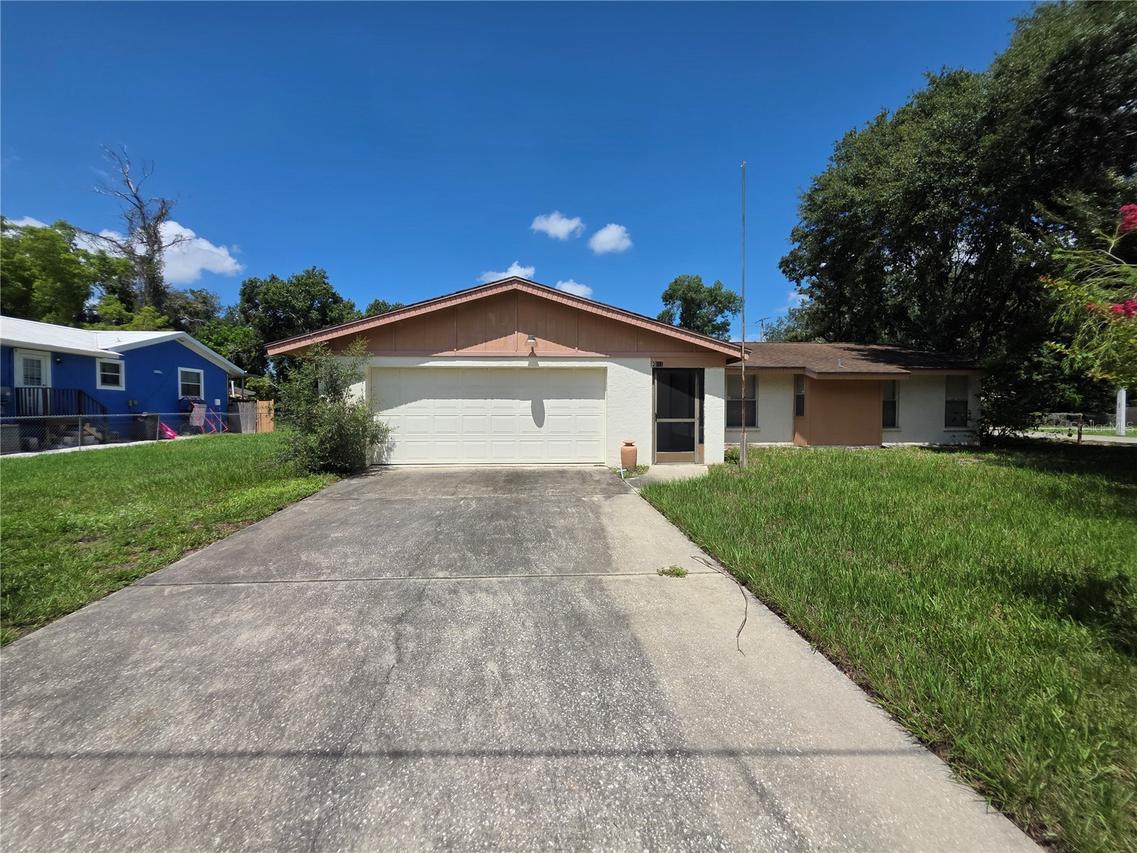 2312 7th St E, Bradenton, FL 34208