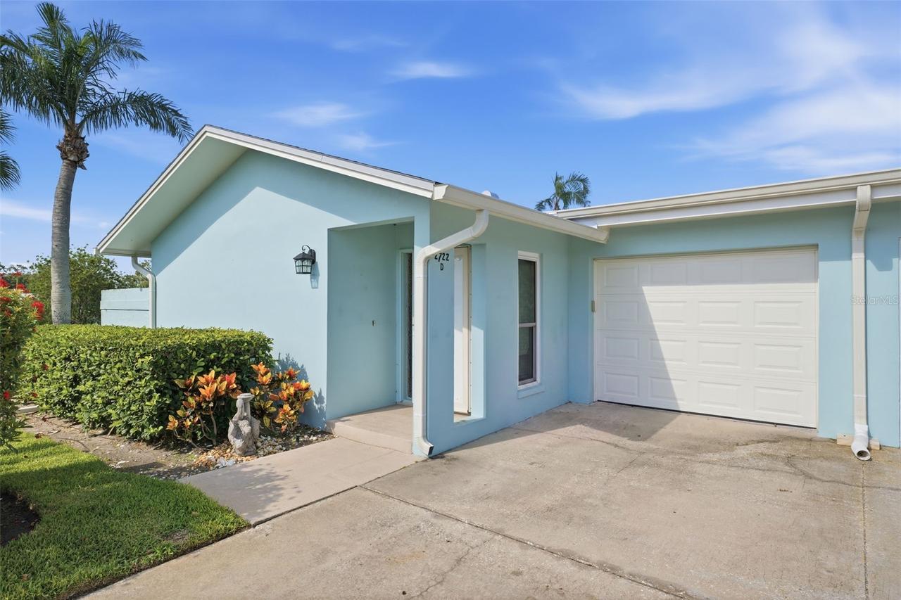 2722 Sherbrooke Ln. #D, Palm Harbor, FL 34684