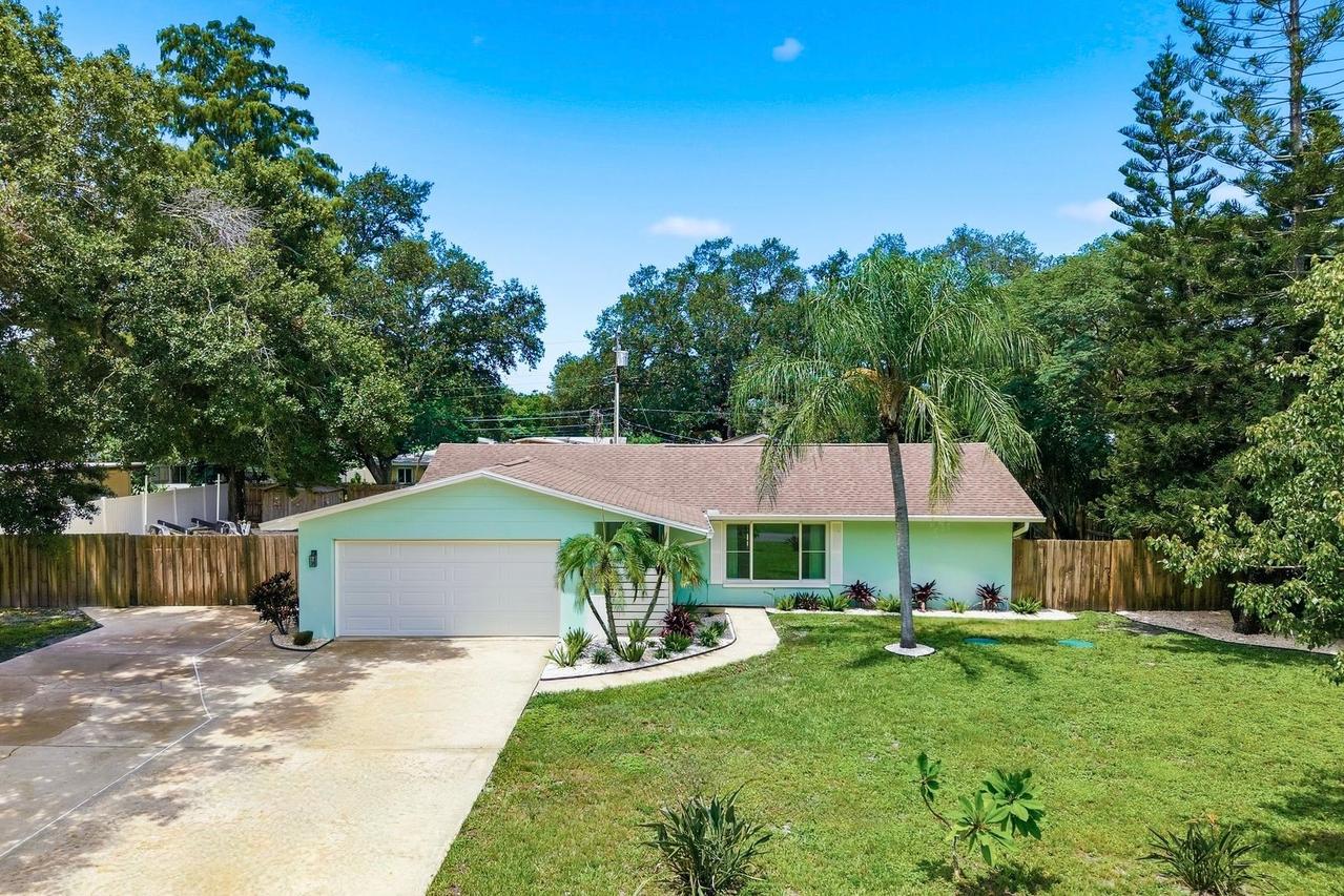 2168 Victoria Dr., Clearwater, FL 33763