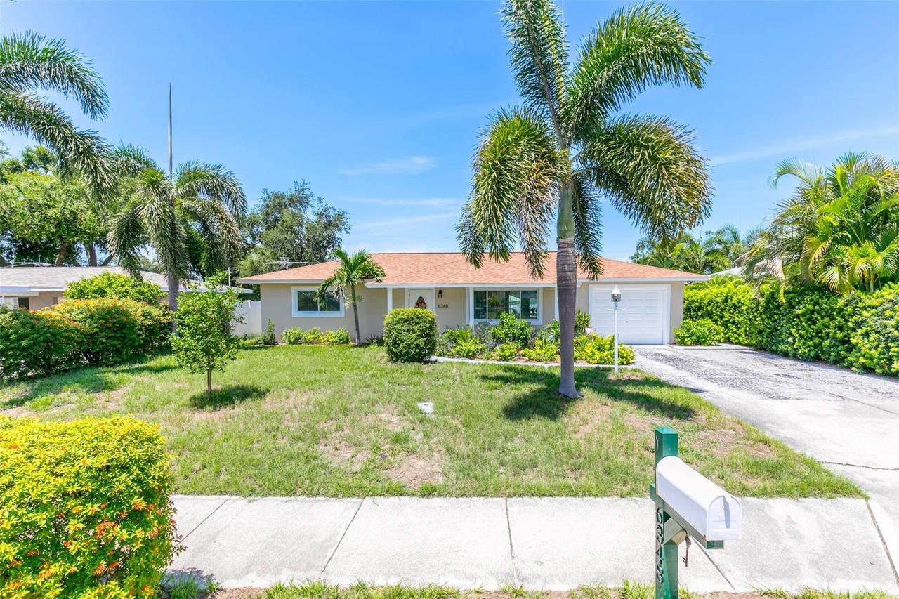 6348 115th Ln., Seminole, FL 33772
