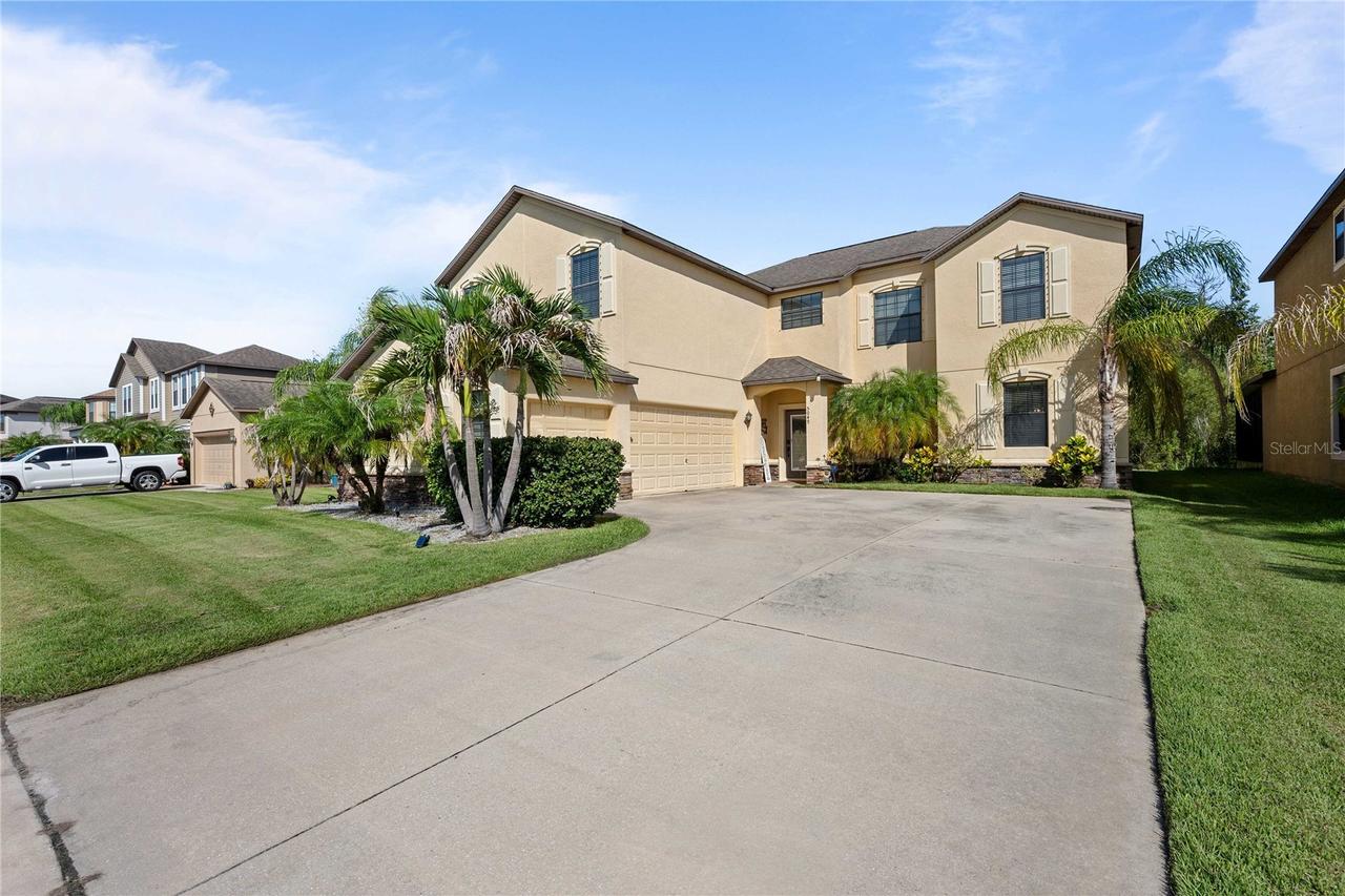 5049 Ivory Stone Dr., Wimauma, FL 33598