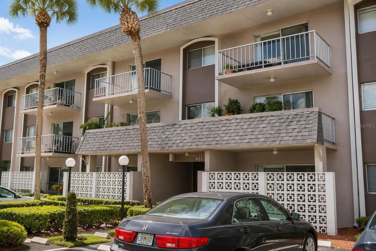 4610 W Gray St. #307, Tampa, FL 33609