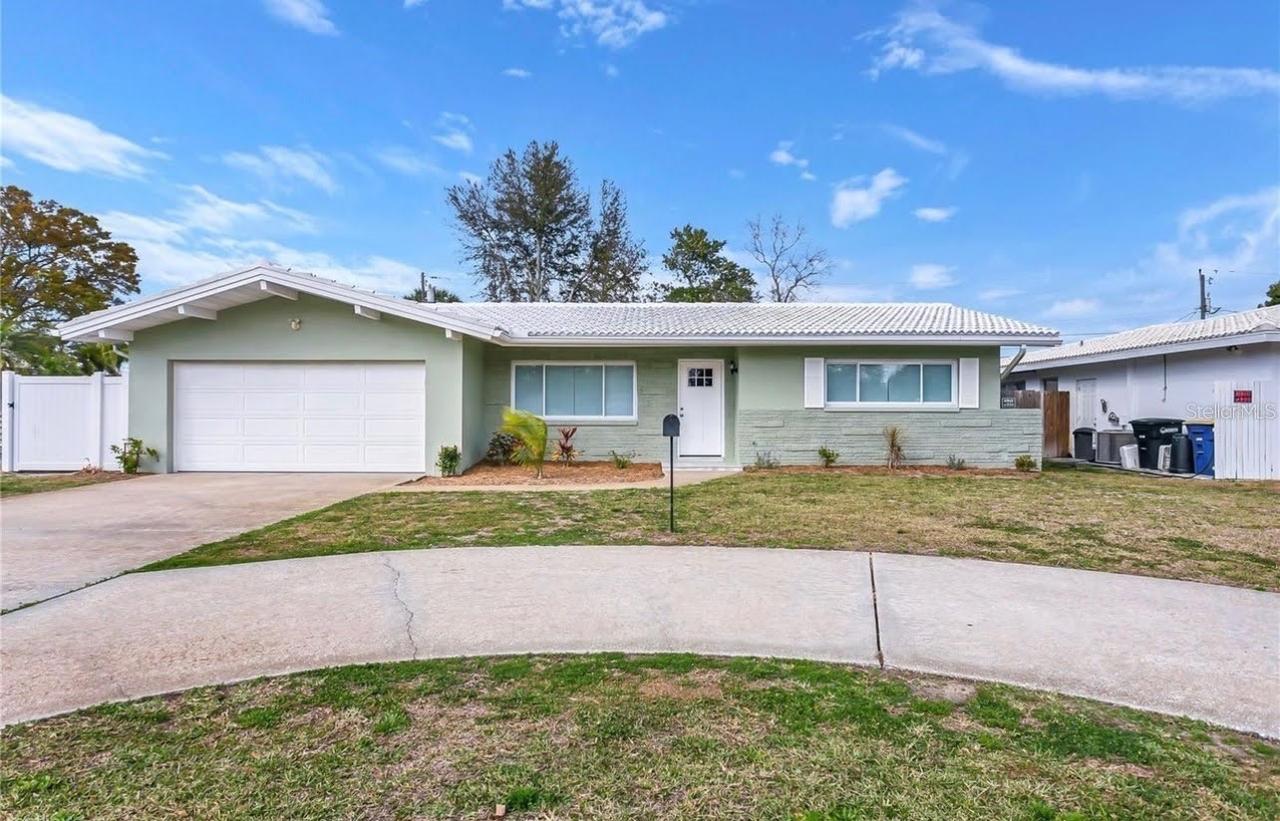 2036 Nursery Rd., Clearwater, FL 33764