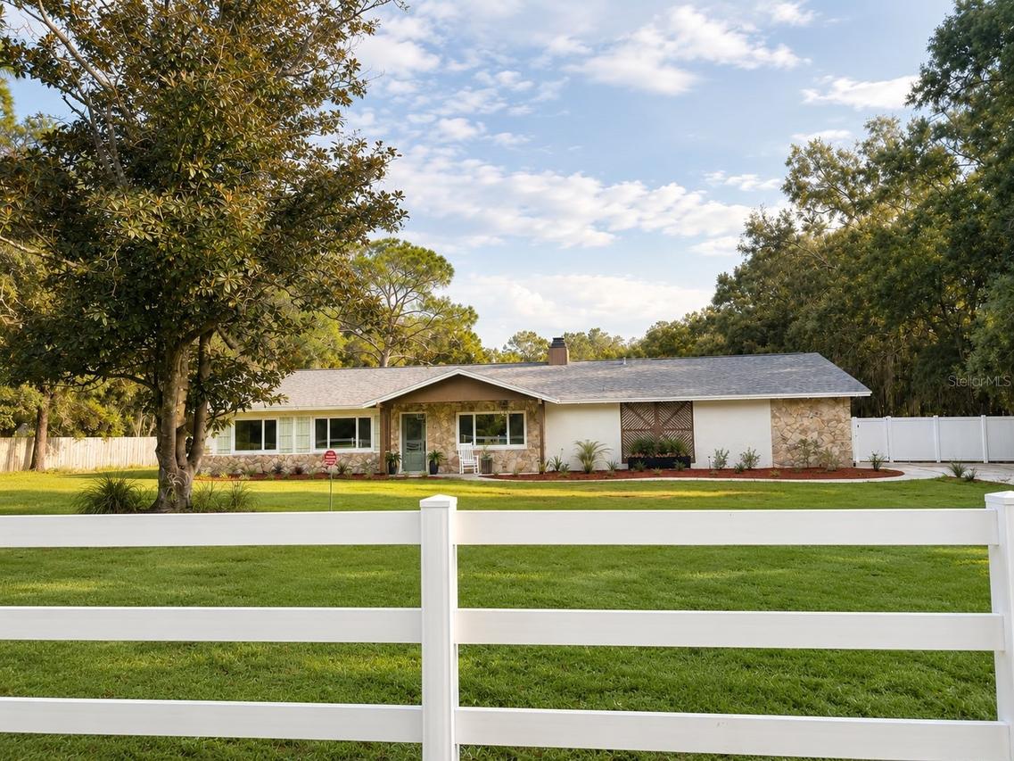 17238 Bridlepath Ct., Lutz, FL 33558