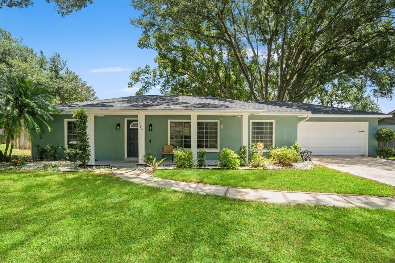 15521 Wetstone Dr., Tampa, FL 33613