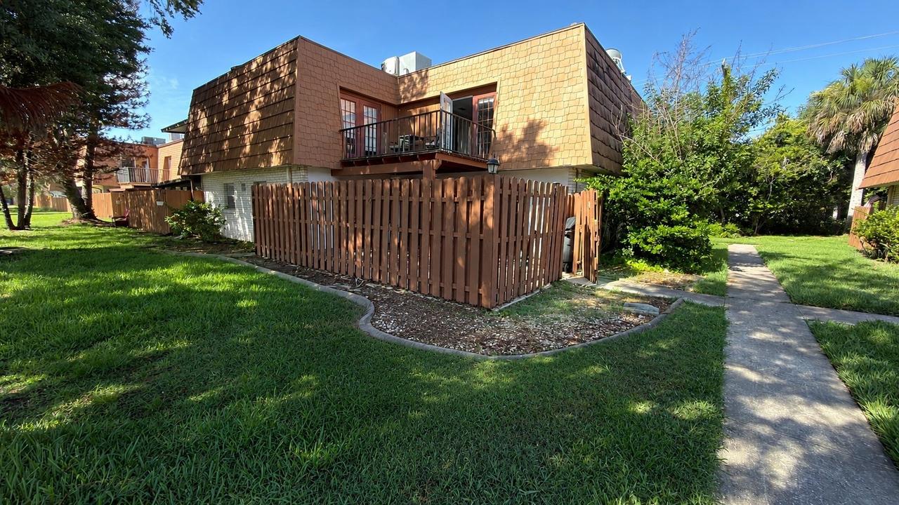 120 Moonstone Ct., Port Orange, FL 32129