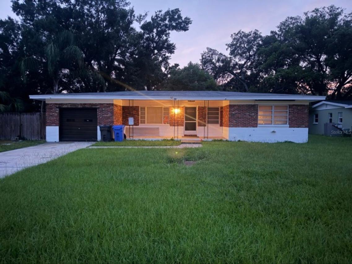 14812 N Iris Ave., Tampa, FL 33613