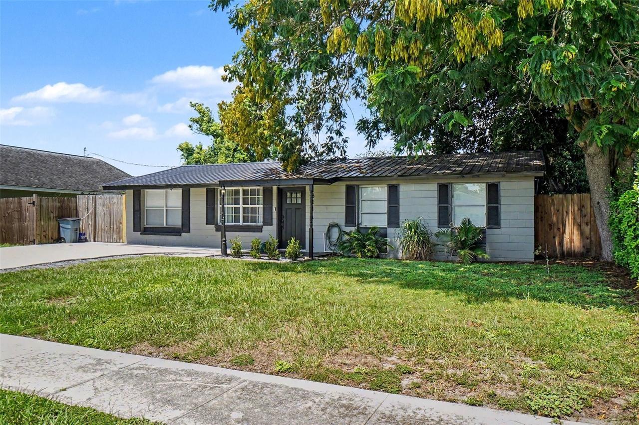 1611 Smithfield Cir., Lakeland, FL 33801