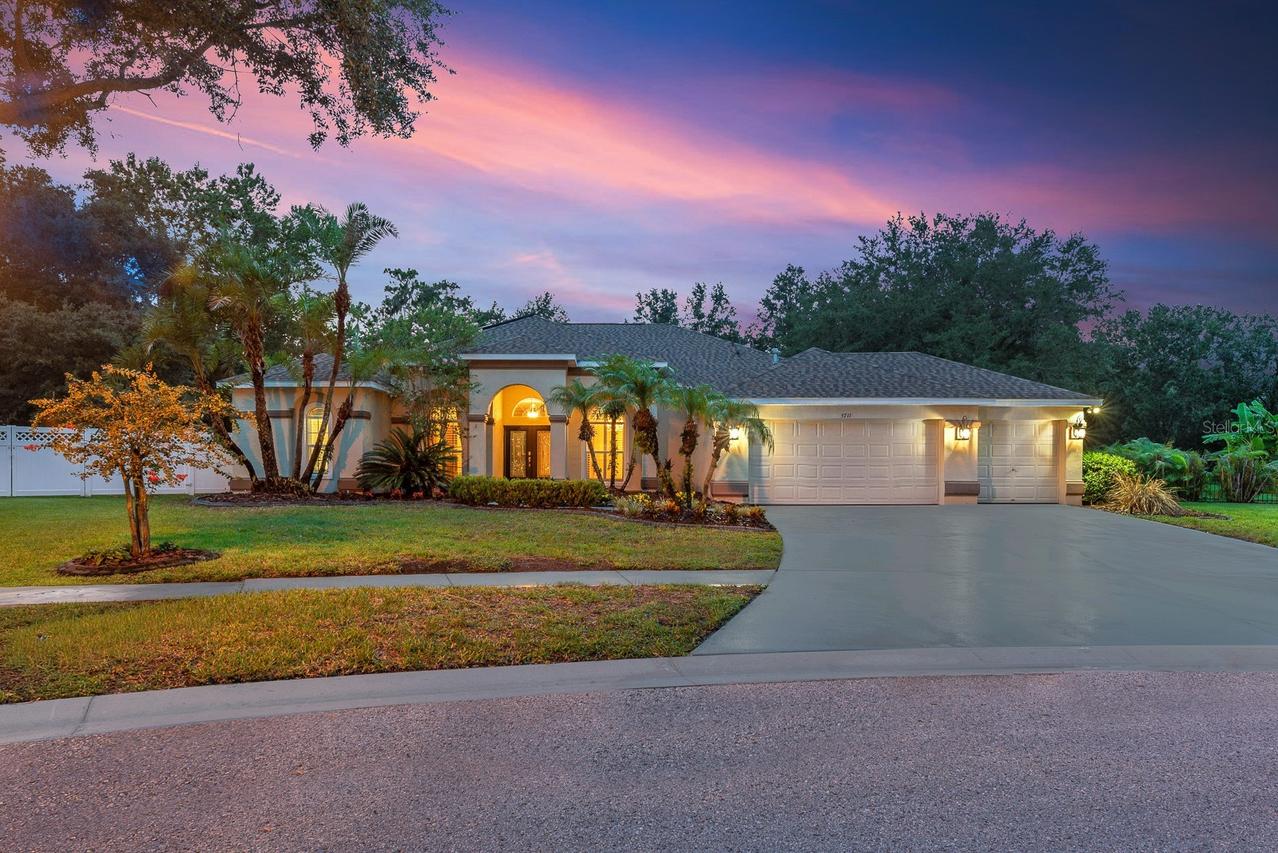 5711 Tanagerside Rd., Lithia, FL 33547
