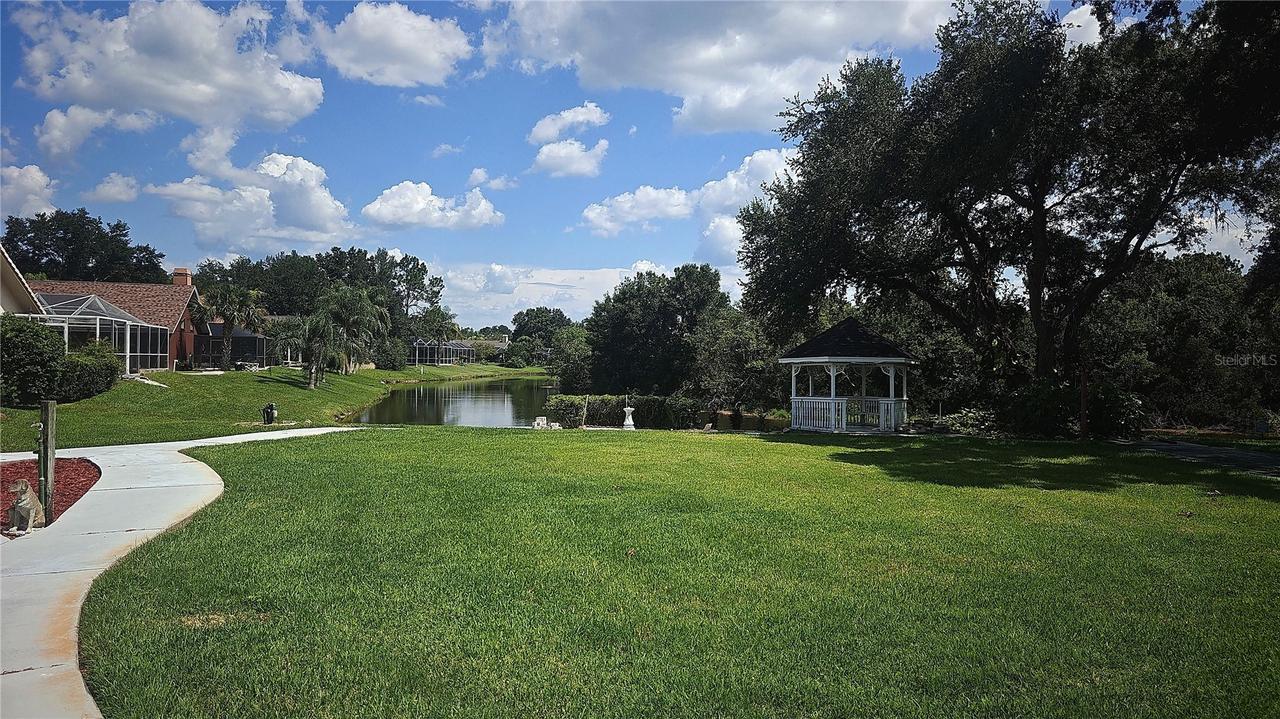 34826 Chelmsford Ln., Zephyrhills, FL 33541