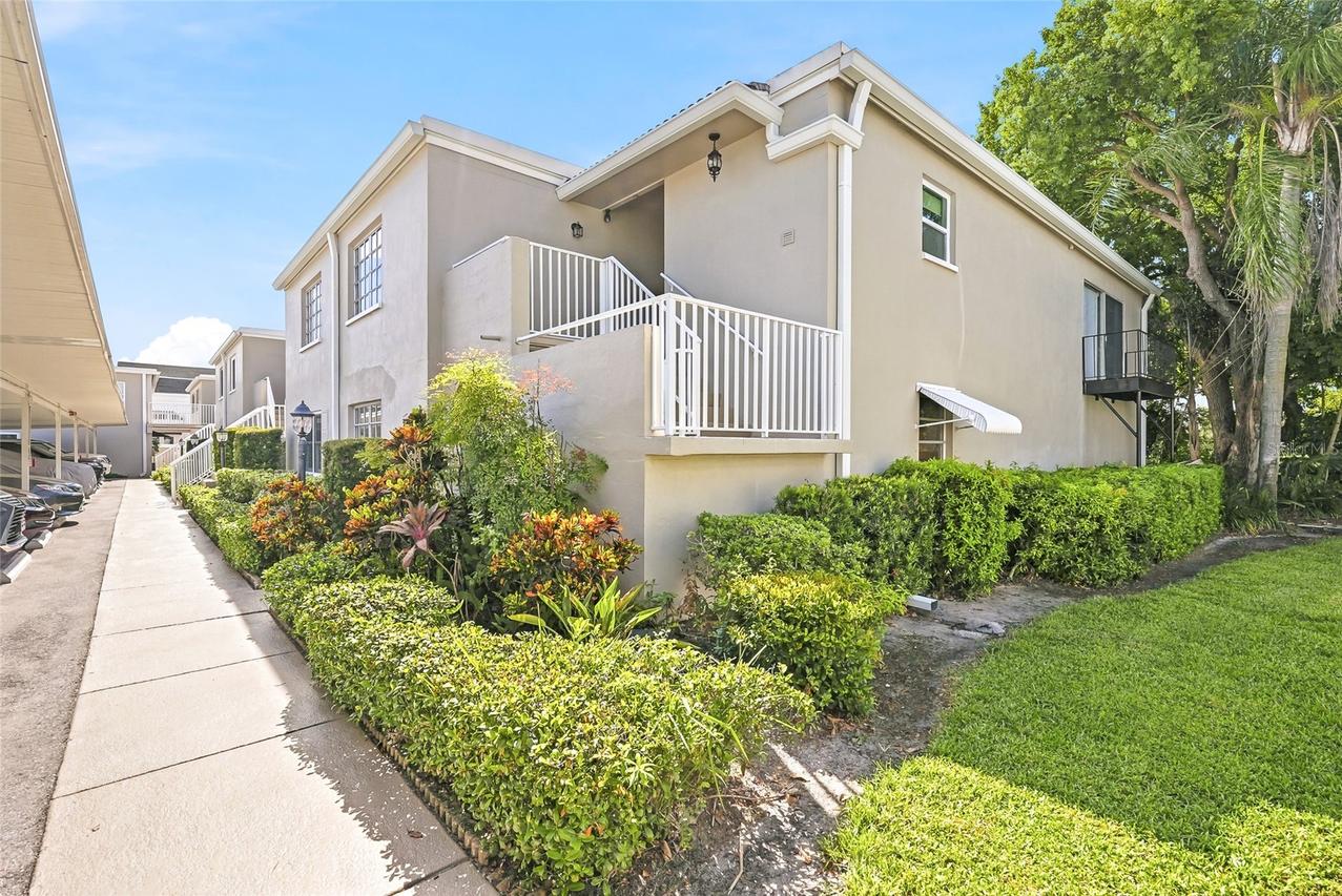 919 Osceola Rd. #207, Belleair, FL 33756