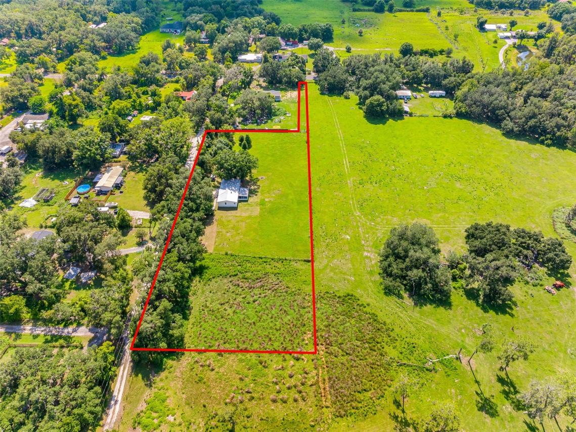 2806 Lawrence Rd., Plant City, FL 33565