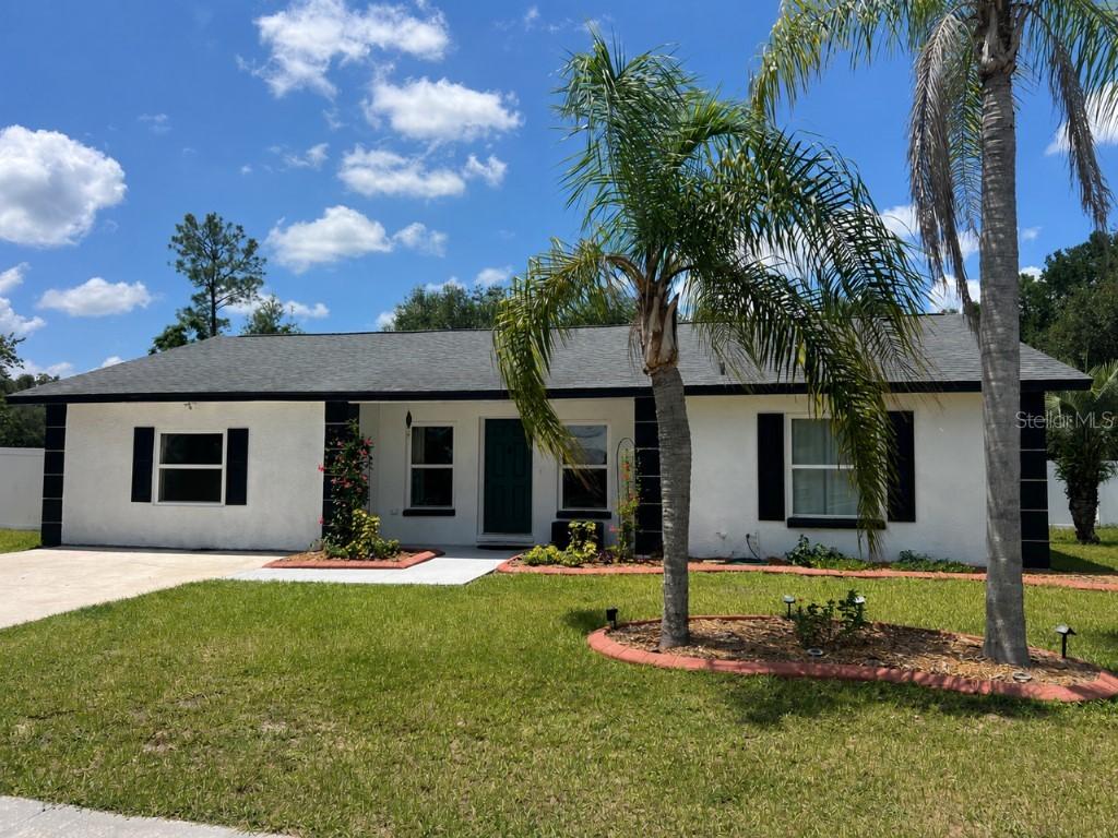 1831 Kim Acres Ln., Dover, FL 33527