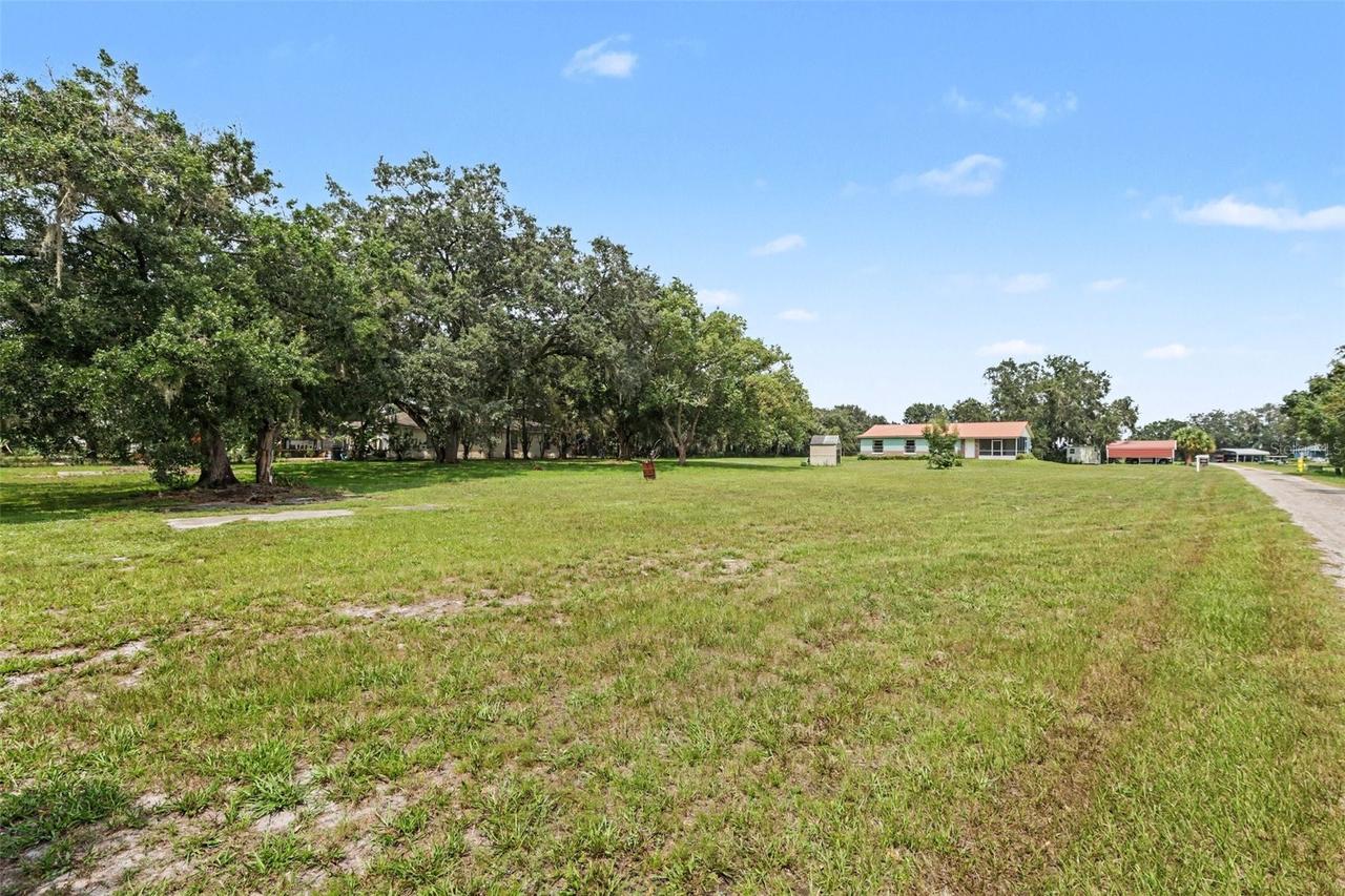 3149 Sydney Dover Rd., Dover, FL 33527