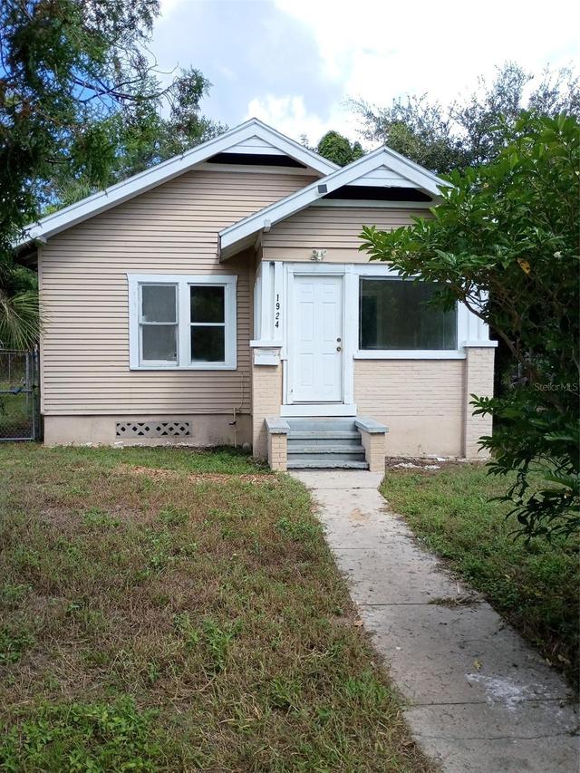 1924 30th St., St Petersburg, FL 33712