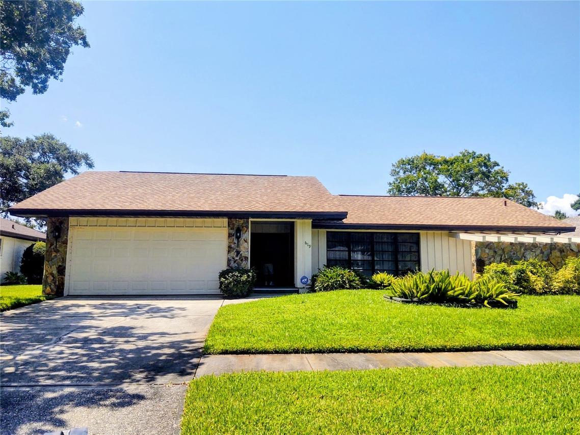 619 Riviera Bay Dr., St Petersburg, FL 33702