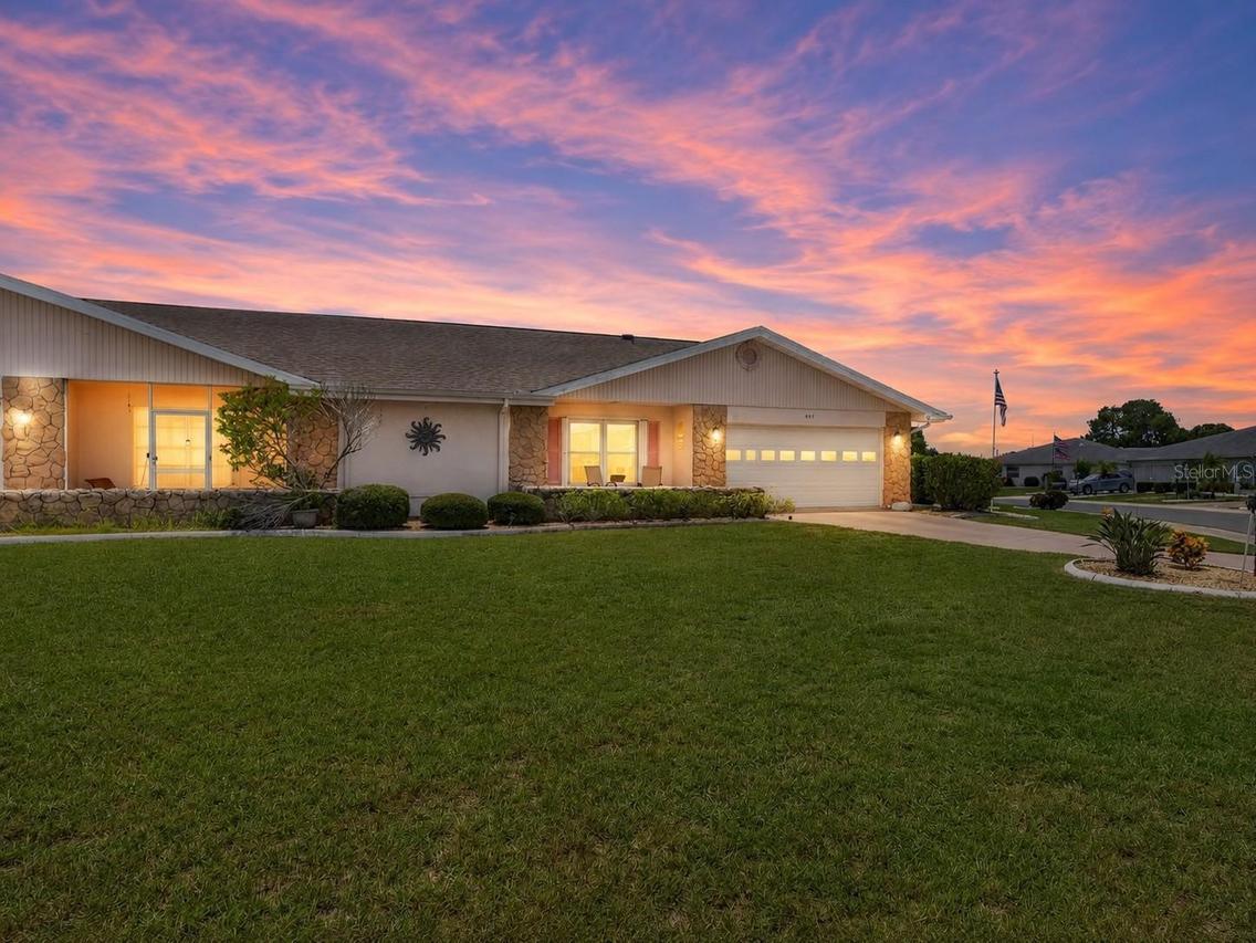 907 Bluewater Dr., Sun City Center, FL 33573