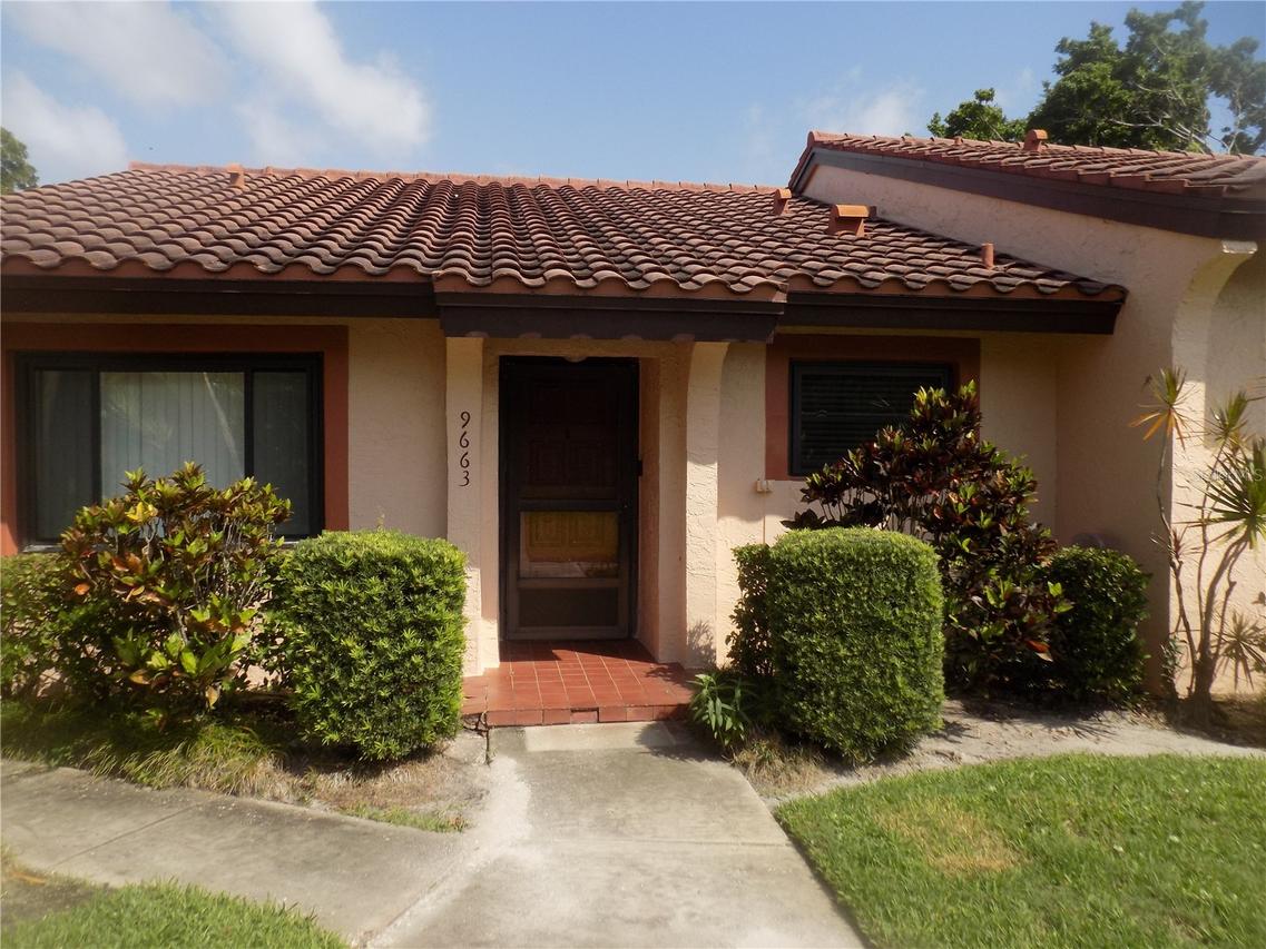 9663 86th Ave., Seminole, FL 33777