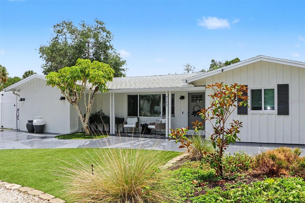 5143 Sandy Beach Ave., Sarasota, FL 34242