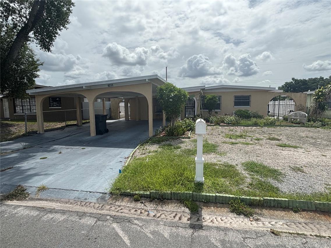 6211 N Clark Ave., Tampa, FL 33614
