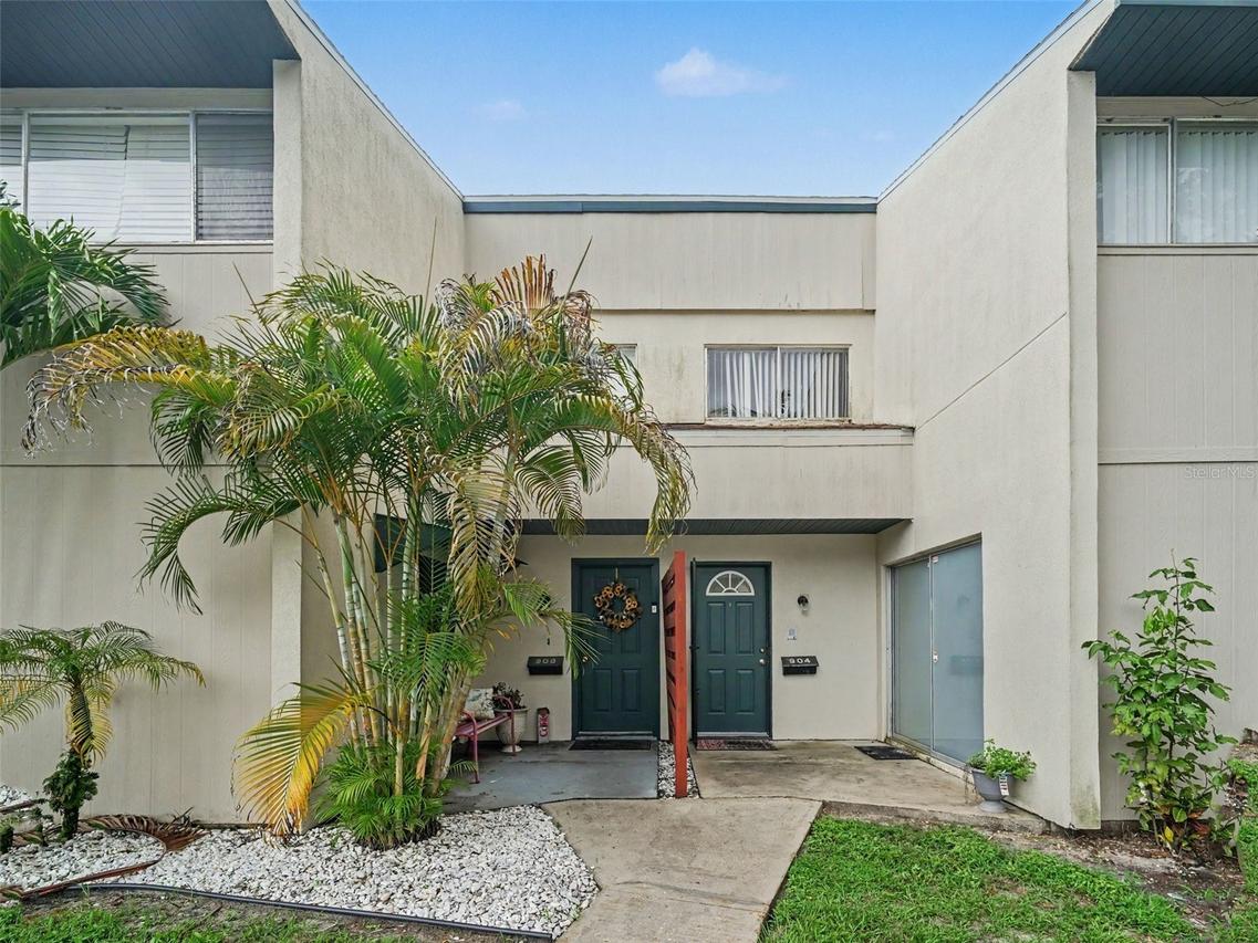 908 Byron Ln. #6, Sarasota, FL 34243