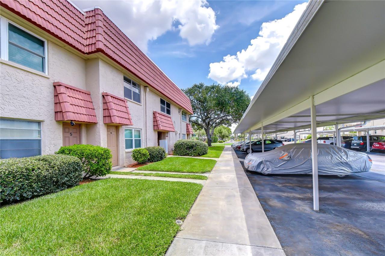 10037 62nd Ter. #5, St Petersburg, FL 33708
