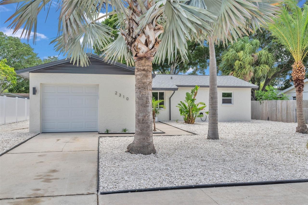 2310 Mary Sue St., Largo, FL 33774