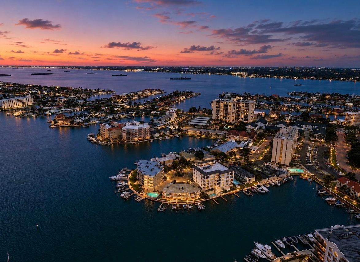 205 Dolphin Point #4, Clearwater Beach, FL 33767