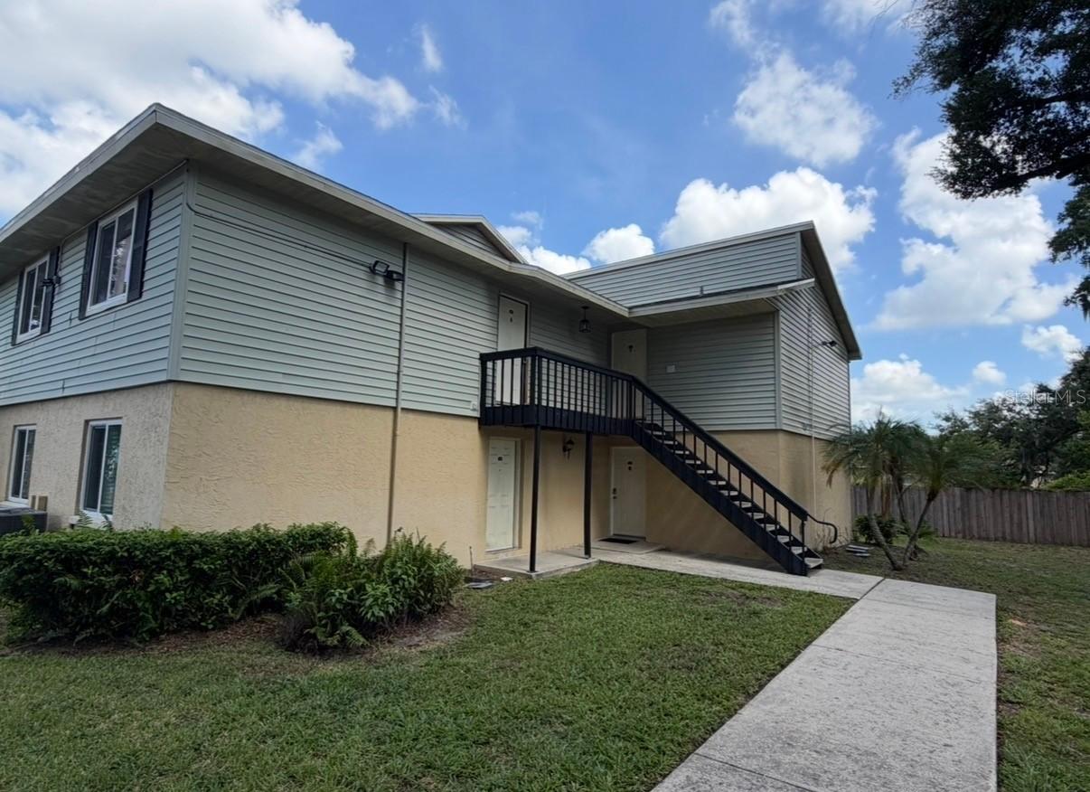 245 Red Maple Pl., Brandon, FL 33510