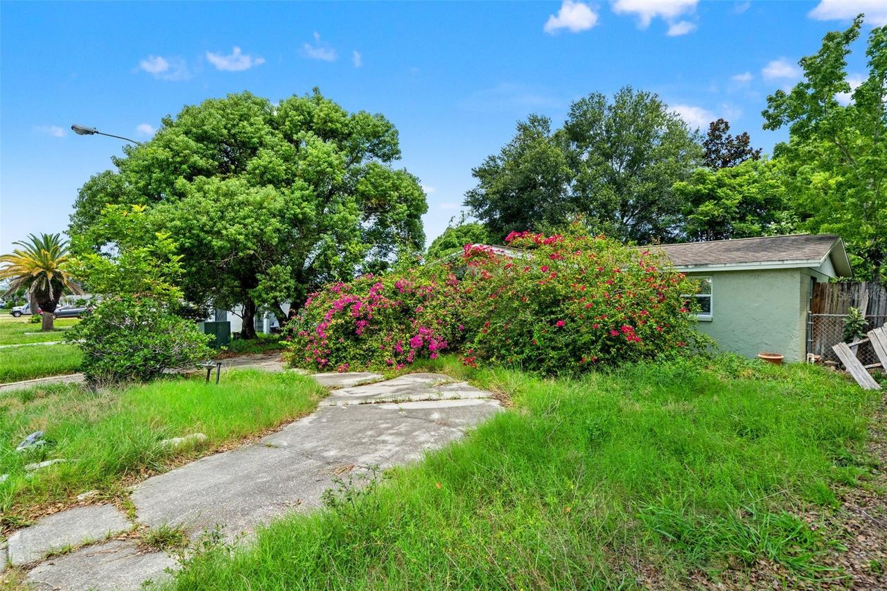 7721 Embassy Blvd., Port Richey, FL 34668