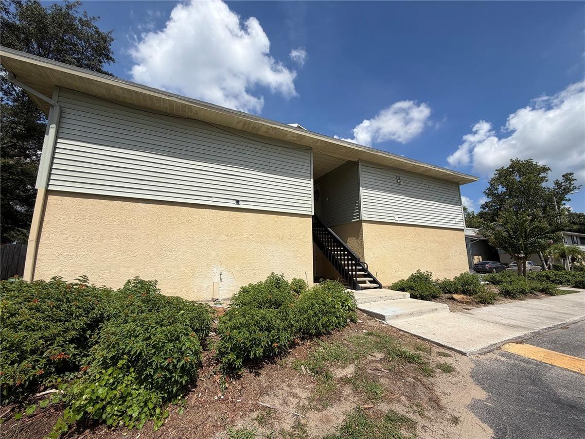 502 Golden Raintree Pl., Brandon, FL 33510
