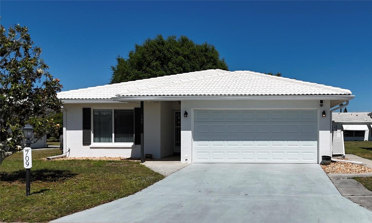 709 Hickory Ln., Bradenton, FL 34208