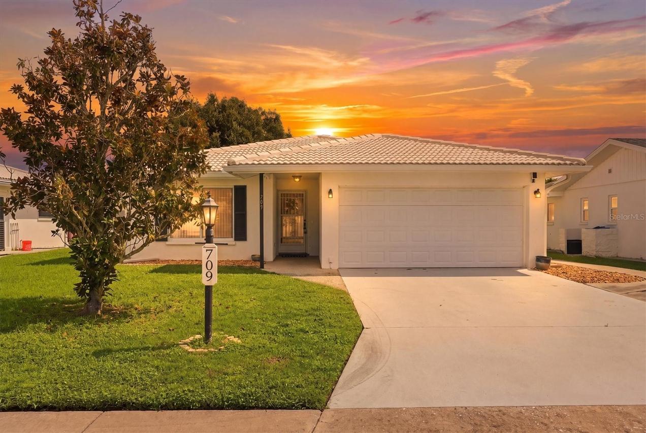709 Hickory Ln., Bradenton, FL 34208