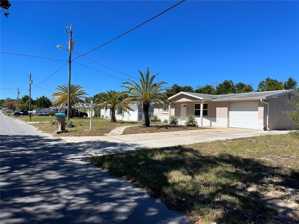 7407 University Dr., Hudson, FL 34667