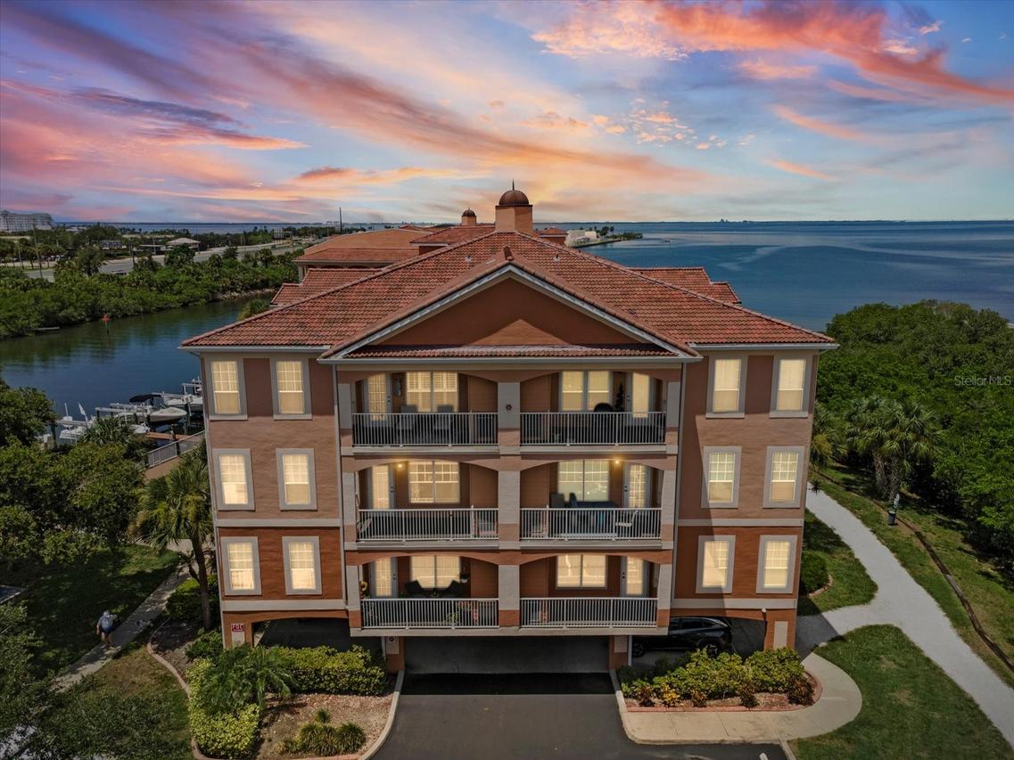 5000 Culbreath Key Way #9-301, Tampa, FL 33611