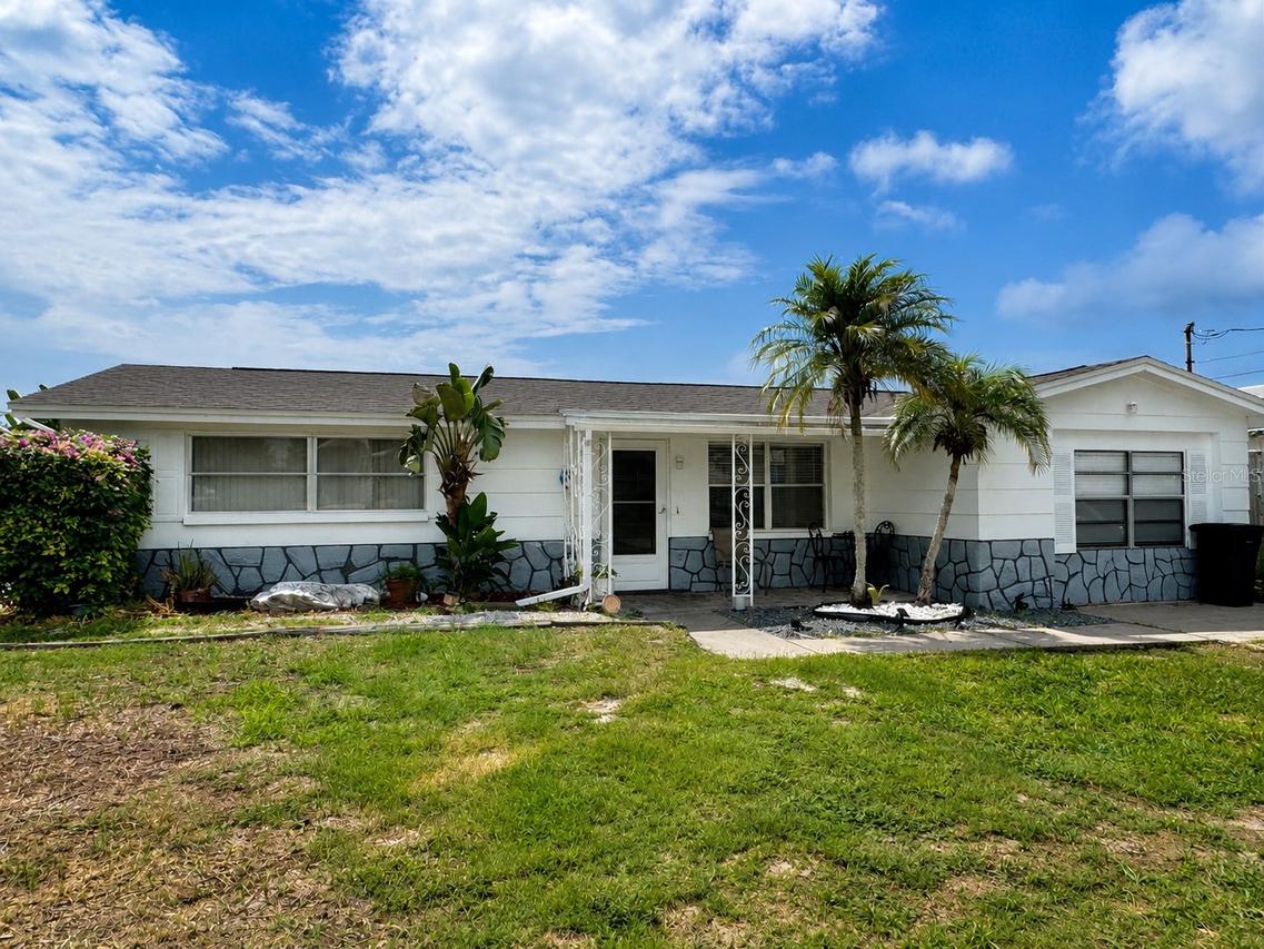 1345 Basswood Dr., Holiday, FL 34690