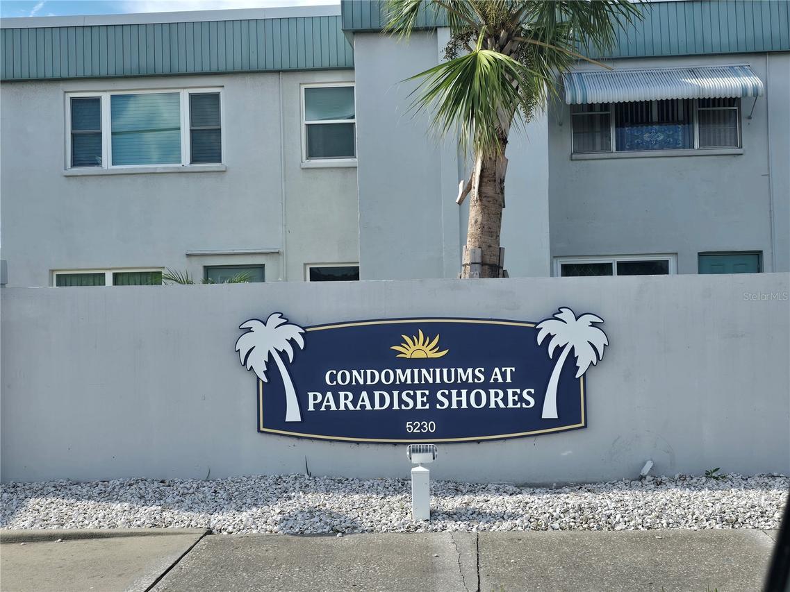 5356 81st St. #15, St Petersburg, FL 33709