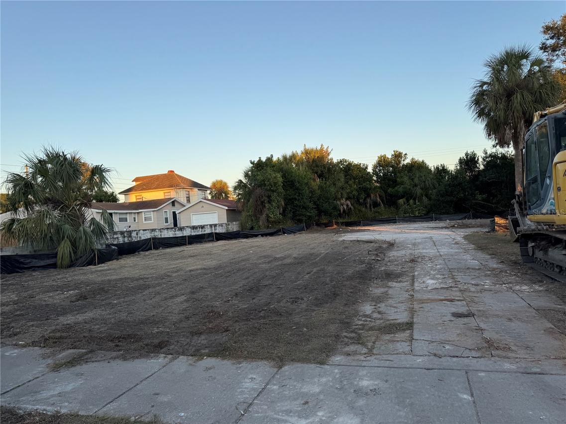 2220 18th St., St Petersburg, FL 33712